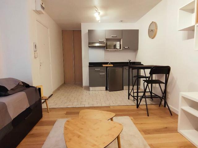 Location Appartement 1 pièce 21m²