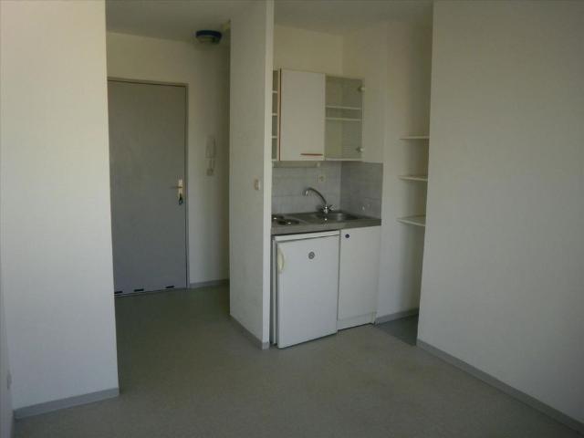Location Appartement 1 pièce 21m² ALBI 81000