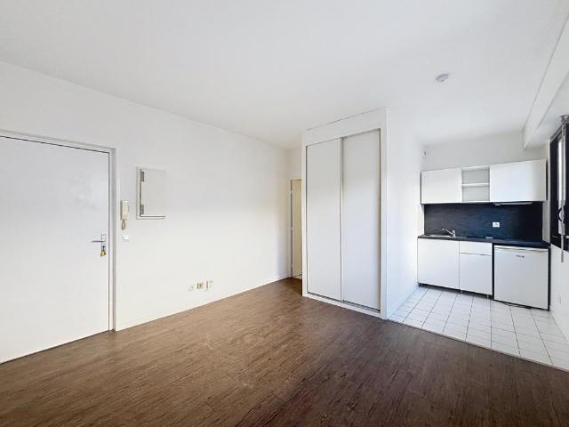 Location Appartement 1 pièce 21m² BORDEAUX 33000