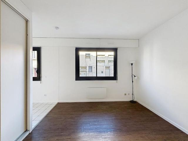 Location Appartement 1 pièce 21m² BORDEAUX 33000