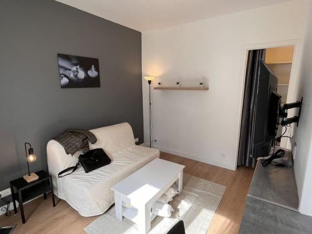 Location Appartement 1 pièce 21m² COURBEVOIE 92400
