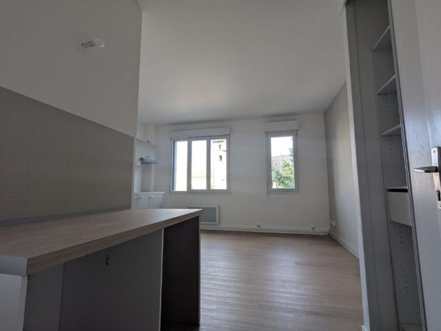 Location Appartement 1 pièce 21m² CLERMONT FERRAND 63000