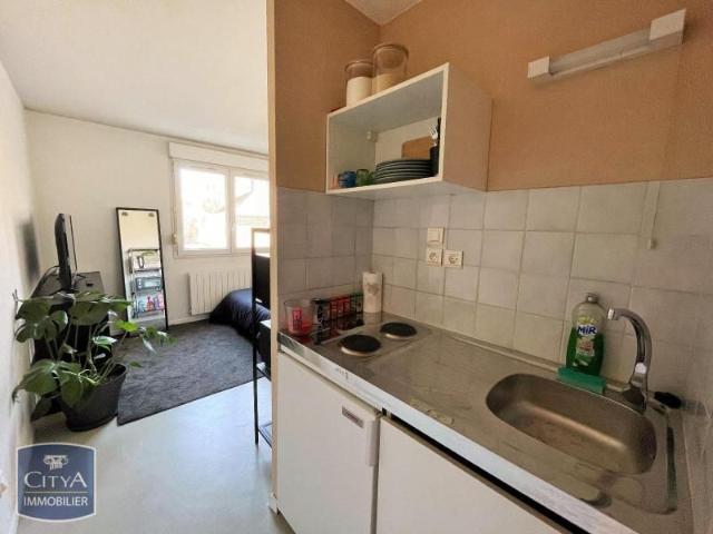 Location Appartement 1 pièce 21m² DIJON 21000