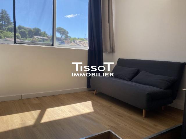 Location Appartement 1 pièce 21m² NIMES 30000