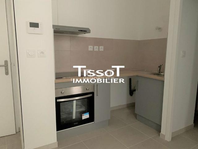 Location Appartement 1 pièce 21m² NIMES 30000