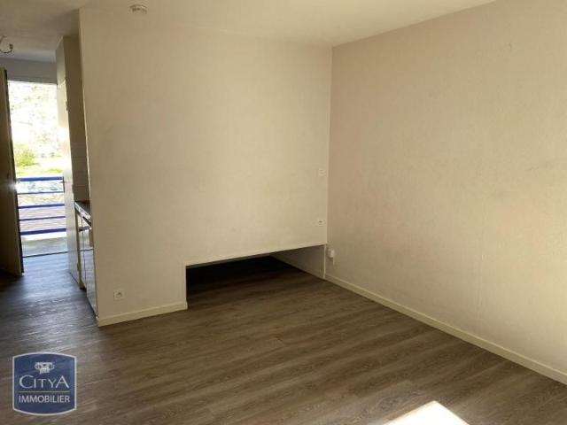 Location Appartement 1 pièce 21m² NIORT 79000