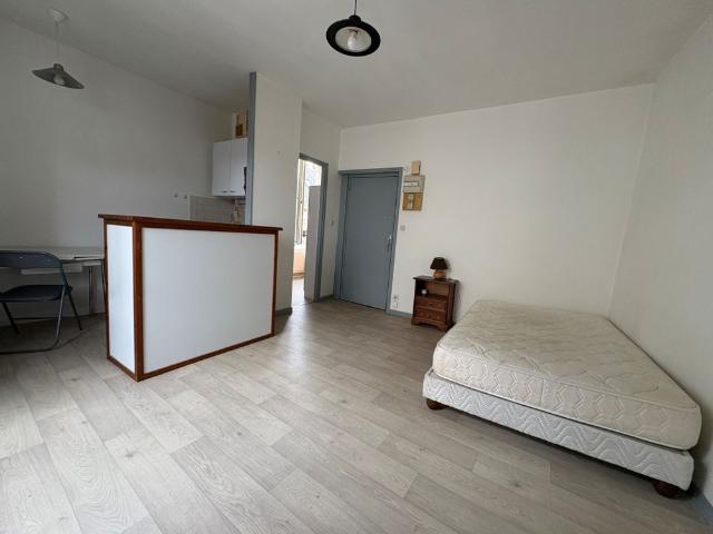 Location Appartement 1 pièce 21m² POITIERS 86000