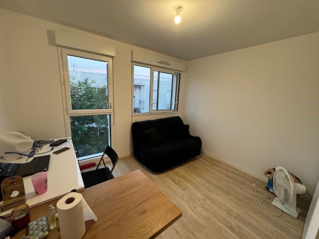 Location Appartement 1 pièce 21m² ST JEAN D ILLAC 33127
