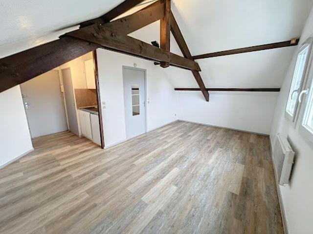 Location Appartement 1 pièce 22 m2 Billere