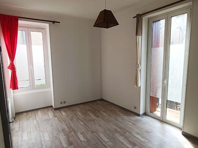Location Appartement 1 pièce 22 m2 Figeac