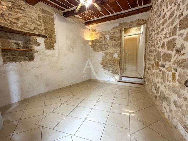 Location Appartement 1 pièce 22 m2 Istres