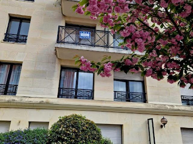 Location Appartement 1 pièce 22 m2 Le Plessis Robinson