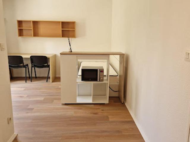 Location Appartement 1 pièce 22 m2 Paris 20ème