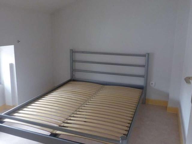 Location appartement 1 pièce 22 m² Le Puy en Velay 43000