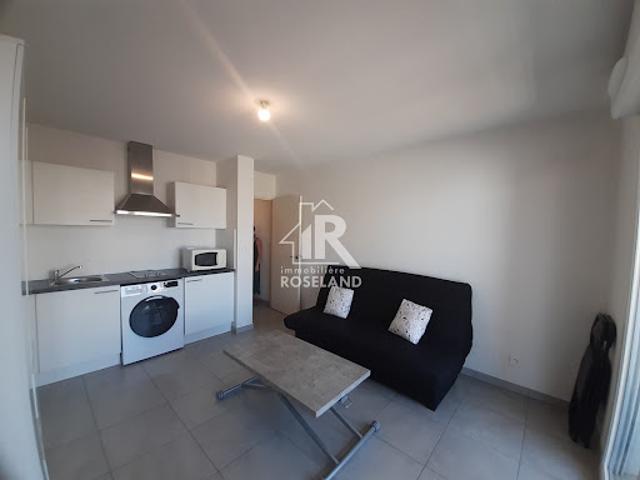 Location Appartement 1 pièce 22.07 m2 Nice
