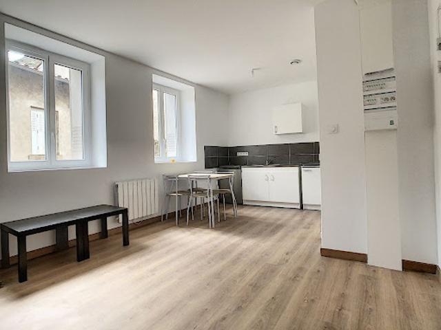 Location Appartement 1 pièce 22.28 m2 Tournon sur Rhône