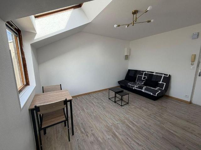 Location appartement 1 pièce, 22.69m², Nantes