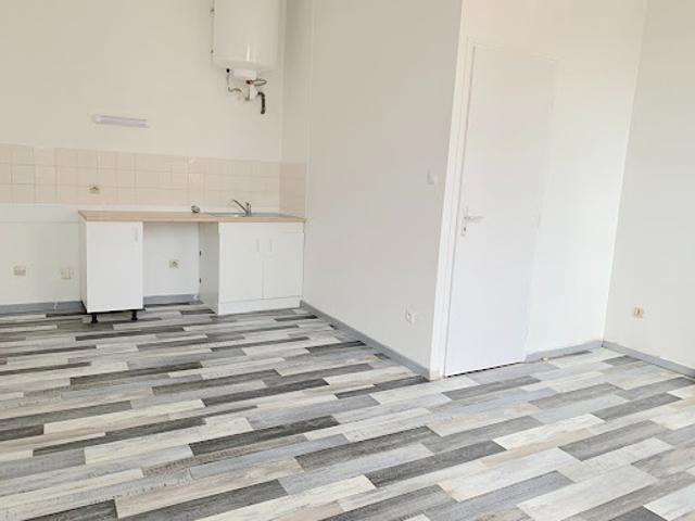 Location Appartement 1 pièce 22.61 m2 Blaye