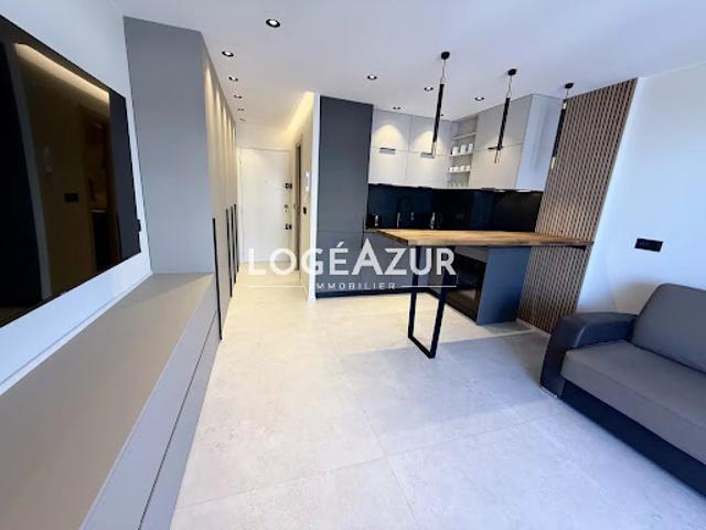 Location Appartement 1 pièce 22.86 m2 Juan les pins