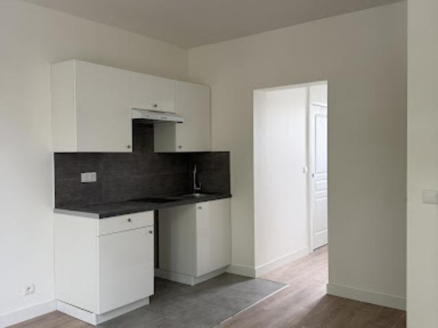 Location Appartement 1 pièce 22.88 m2 La Varenne Saint Hilaire
