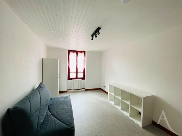 Location appartement 1 pièce, 22.90m², Porcheville