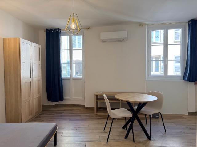 Location Appartement 1 pièce 22m² TOULON 83000