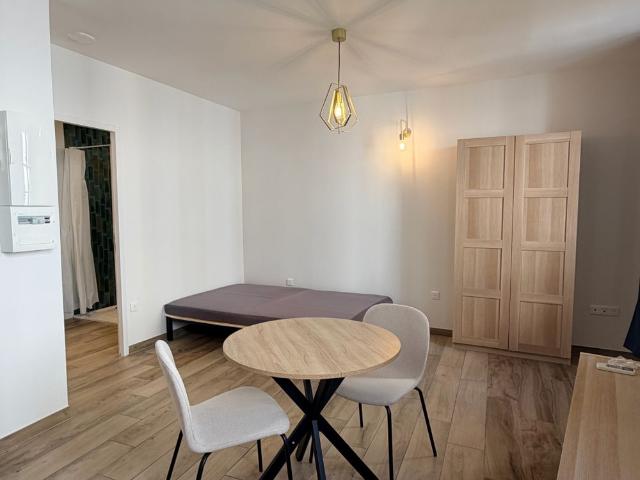Location Appartement 1 pièce 22m² TOULON 83000