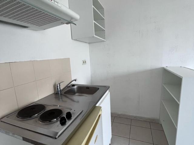 Location Appartement 1 pièce 22m² TOULON 83100