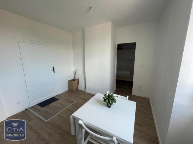Location Appartement 1 pièce 22m² VILLEURBANNE 69100