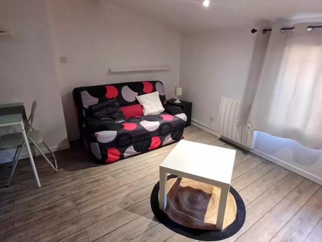 Location Appartement 1 pièce 22m² AURIOL 13390