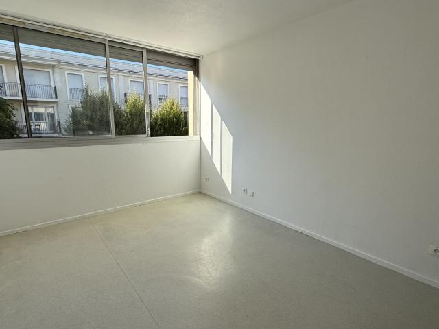 Location Appartement 1 pièce 22m² BORDEAUX 33000