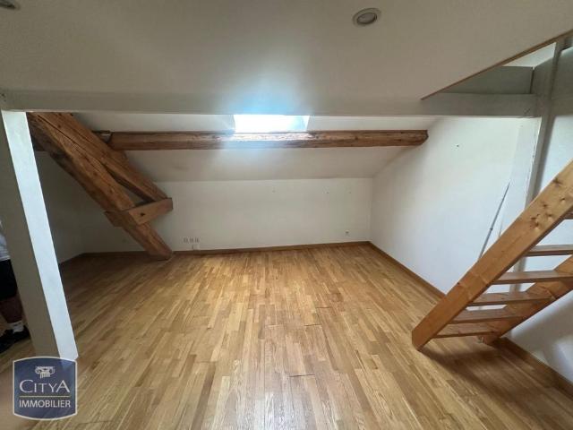 Location Appartement 1 pièce 22m² BOURG EN BRESSE 01000