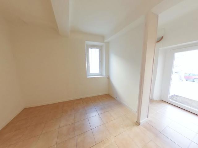Location Appartement 1 pièce 22m² CARCES 83570