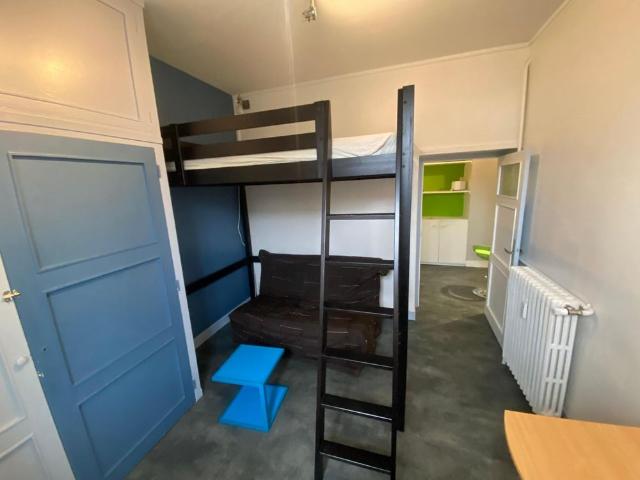 Location Appartement 1 pièce 22m² CLERMONT FERRAND 63000