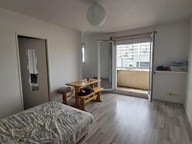 Location Appartement 1 pièce 22m² CLERMONT FERRAND 63000