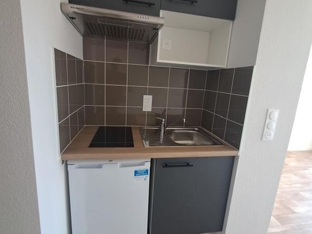 Location Appartement 1 pièce 22m² JOUE LES TOURS 37300