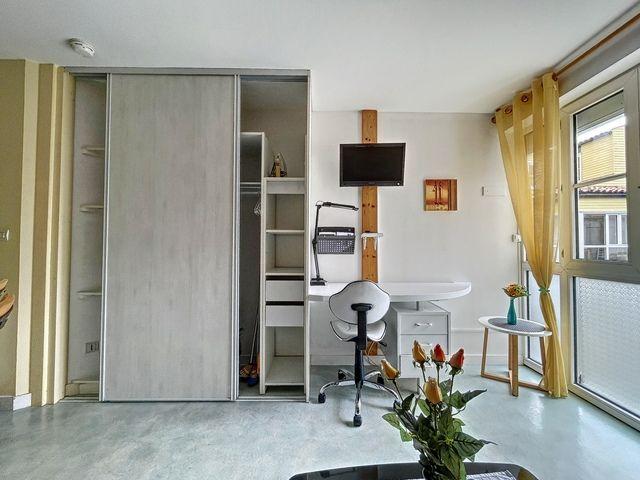 Location Appartement 1 pièce 22m² LA ROCHELLE 17000