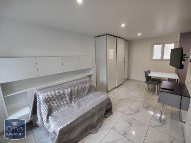 Location Appartement 1 pièce 22m² LES ESSARTS LE ROI 78690