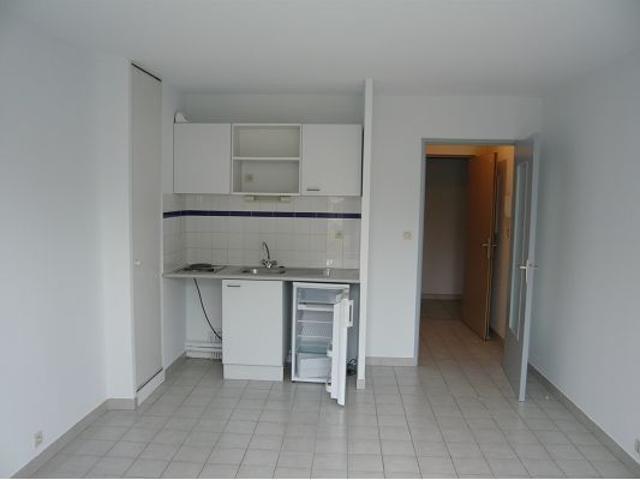 Location Appartement 1 pièce 22m² MONTPELLIER 34090
