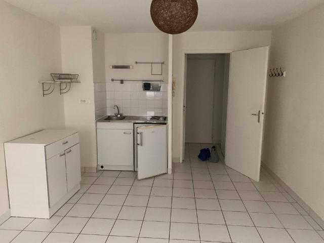 Location Appartement 1 pièce 22m² NANTES 44000