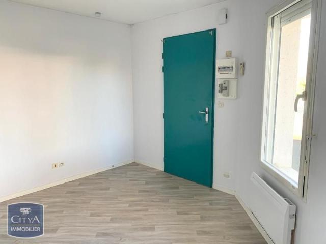 Location Appartement 1 pièce 22m² NIORT 79000