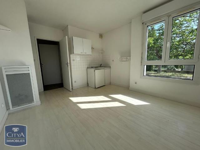 Location Appartement 1 pièce 22m² POITIERS 86000