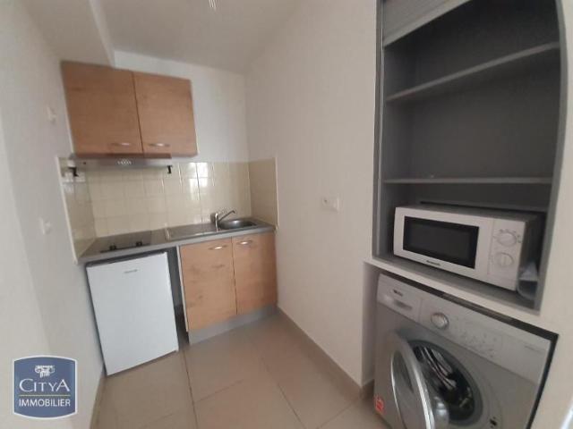 Location Appartement 1 pièce 22m² STE CLOTILDE 97490