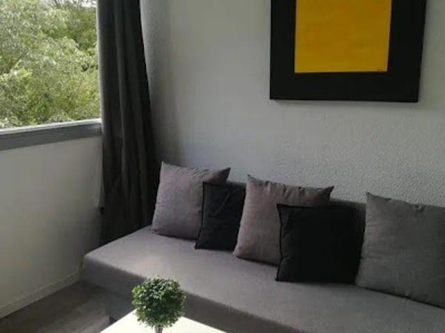 Location Appartement 1 pièce 23 m2 Marseille 8ème