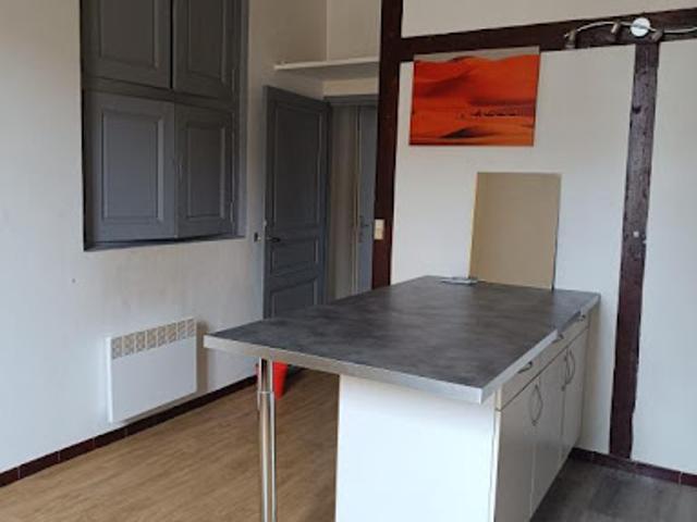 Location Appartement 1 pièce 23 m2 Beaumont de Lomagne