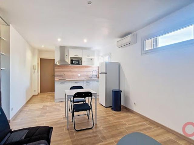 Location Appartement 1 pièce 23.55 m2 Saint Estève