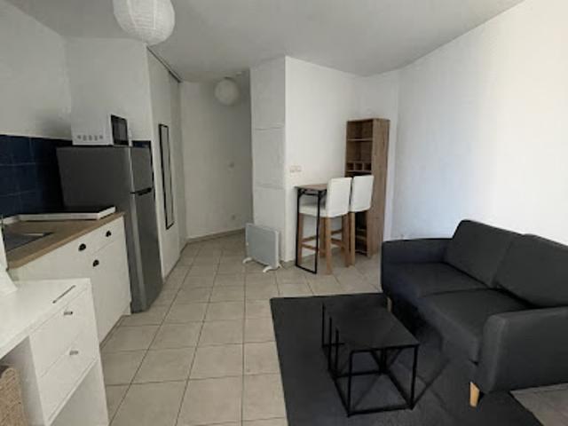Location Appartement 1 pièce 23 m2 Toulon