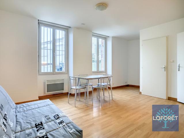 Location Appartement 1 pièce 23.1 m2 La Roche sur Yon