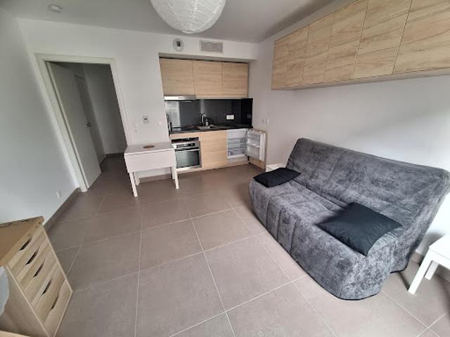 Location Appartement 1 pièce 23.1 m2 Marseille 8ème
