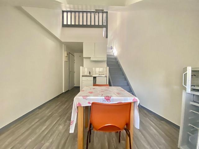 Location appartement 1 pièce, 23.33m², Laval